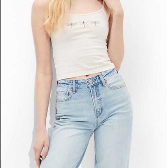 5/$25🦋 AE Graphic Crop Cami - Picture 3 of 4